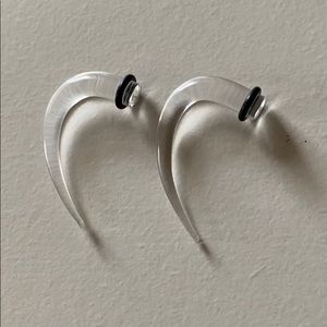 2x 2G/6mm gauged clear acrylic taper talons